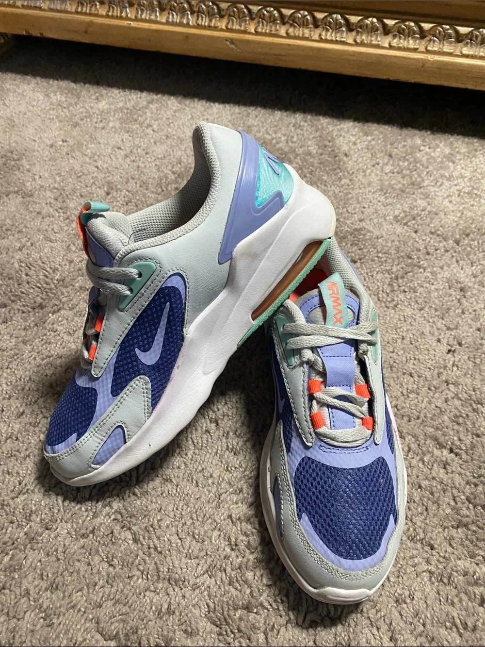 Nike Air Max Bolt GS low trainers sneakers size 3.5 Y